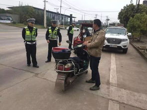 南充“瘋狂電三輪”撞傷交警逃逸 一場法律與人性的追緝之路